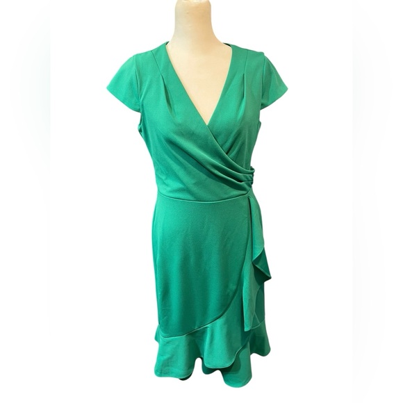 NWT London Times Cap Sleeve V-neck Green w/Ruffle Faux Wrap Skirt Dress- 6 - Picture 6 of 10